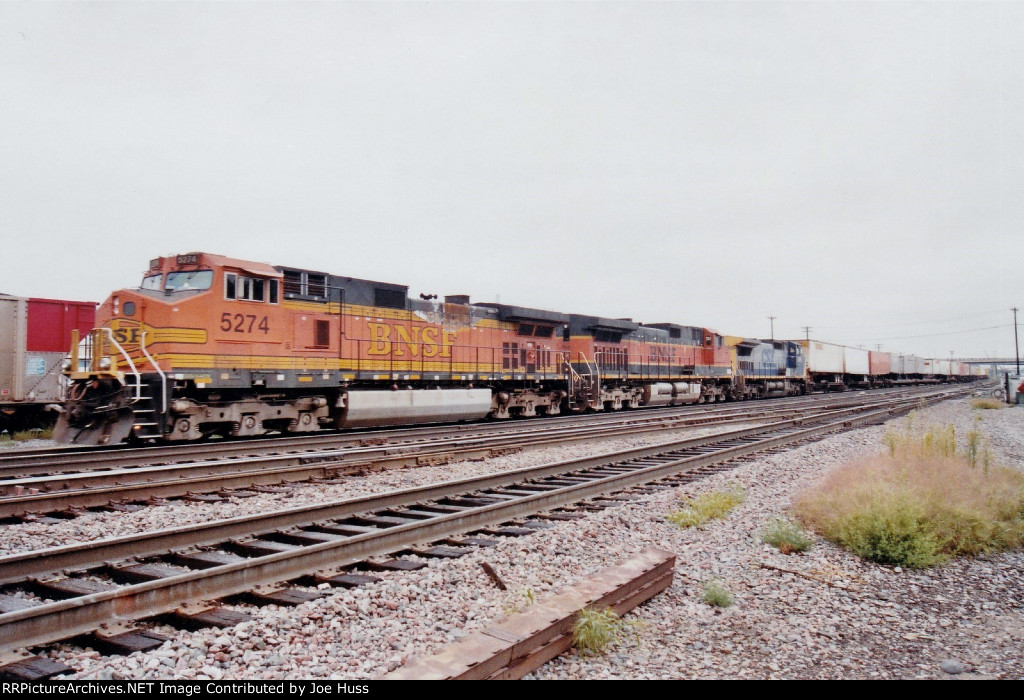 BNSF 5274 East